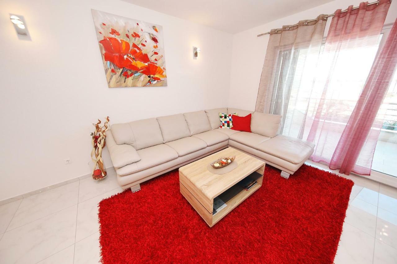 Apartment Lana Pašman Exterior foto