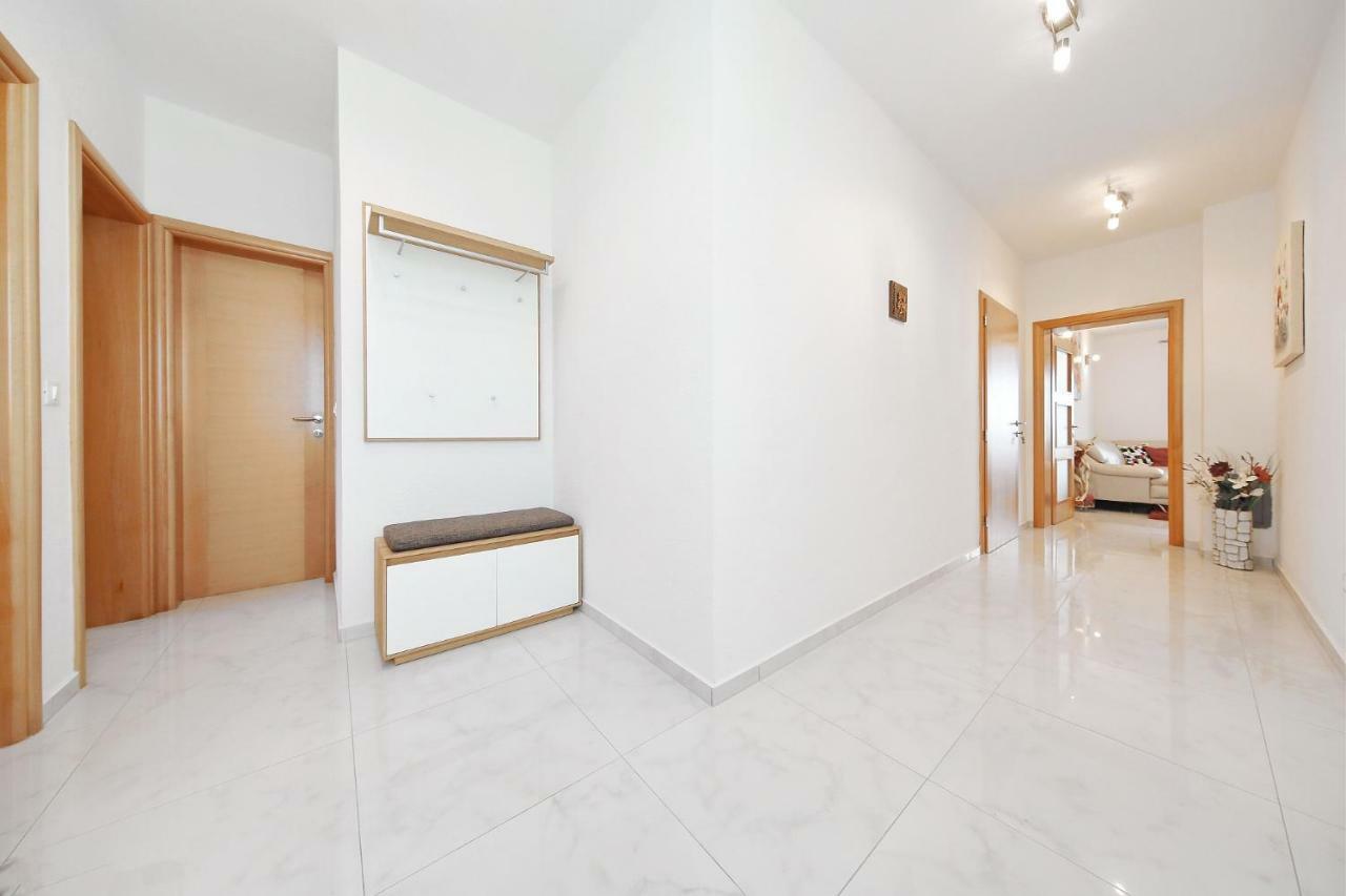 Apartment Lana Pašman Exterior foto